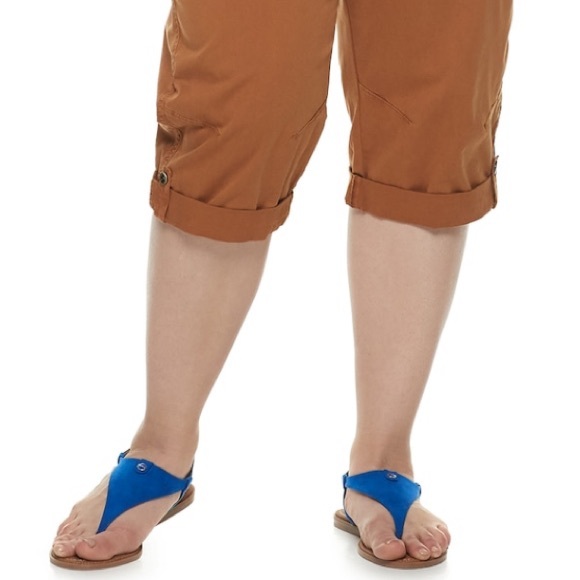 EVRI Pants & Jumpsuits Plus Size Evri Utility Capri Pants Poshmark